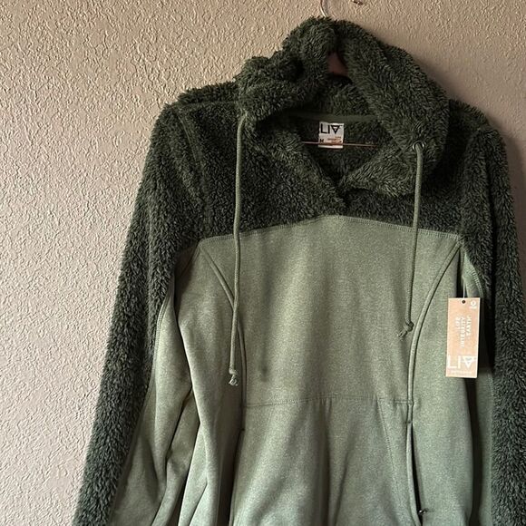 Life Integrity Earth Women's Green Hooded Sweater - Picture 3 of 10